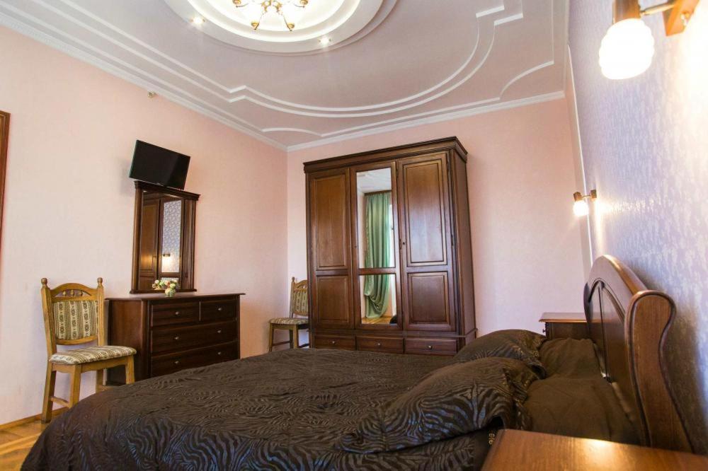 Hotel Complex Uhnovych Ternopil Dış mekan fotoğraf
