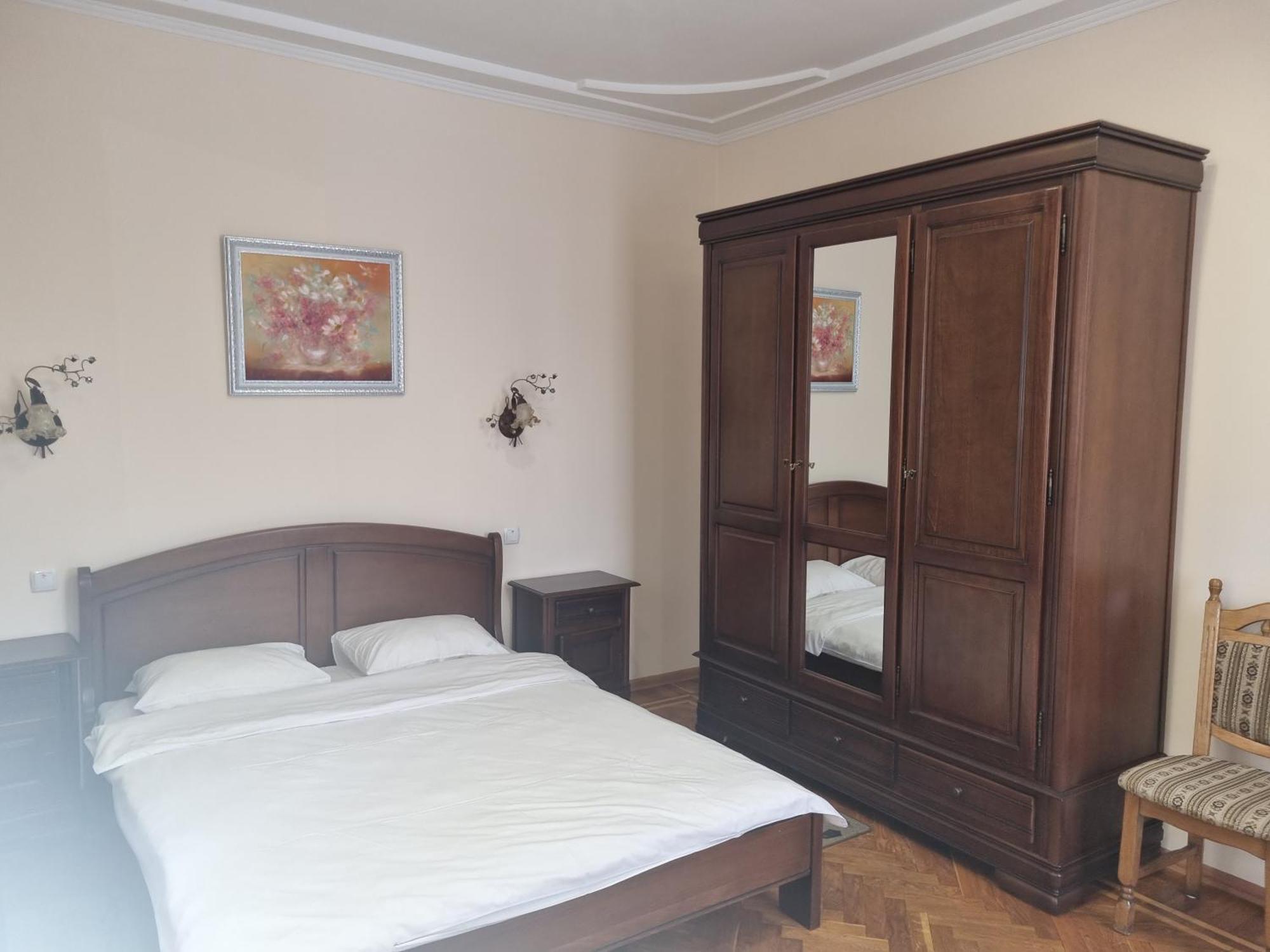 Hotel Complex Uhnovych Ternopil Dış mekan fotoğraf