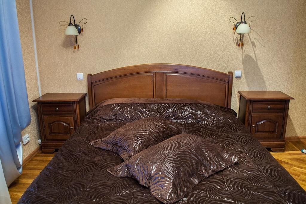 Hotel Complex Uhnovych Ternopil Oda fotoğraf